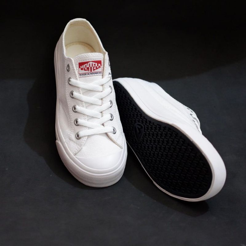 Ventela Basic Low White