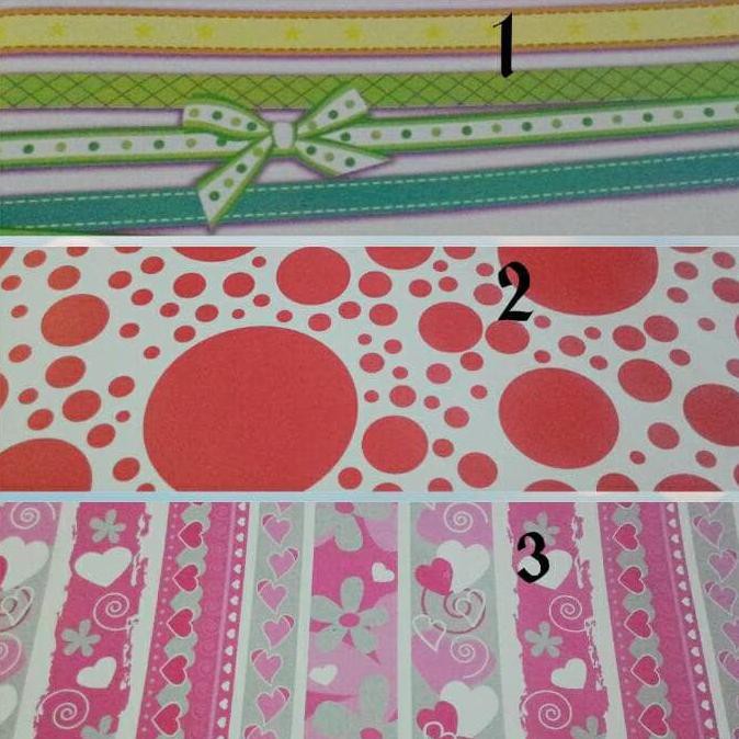 

Kertas Kado Motif Bebas