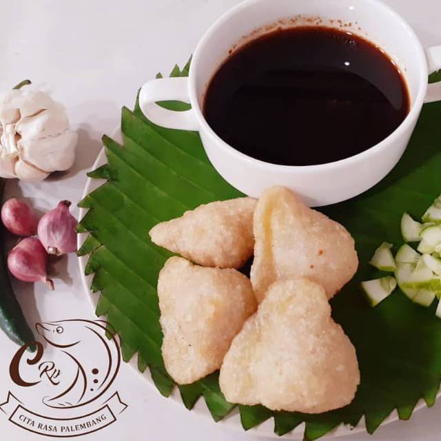 

Pempek telur kecil ikan belida asli