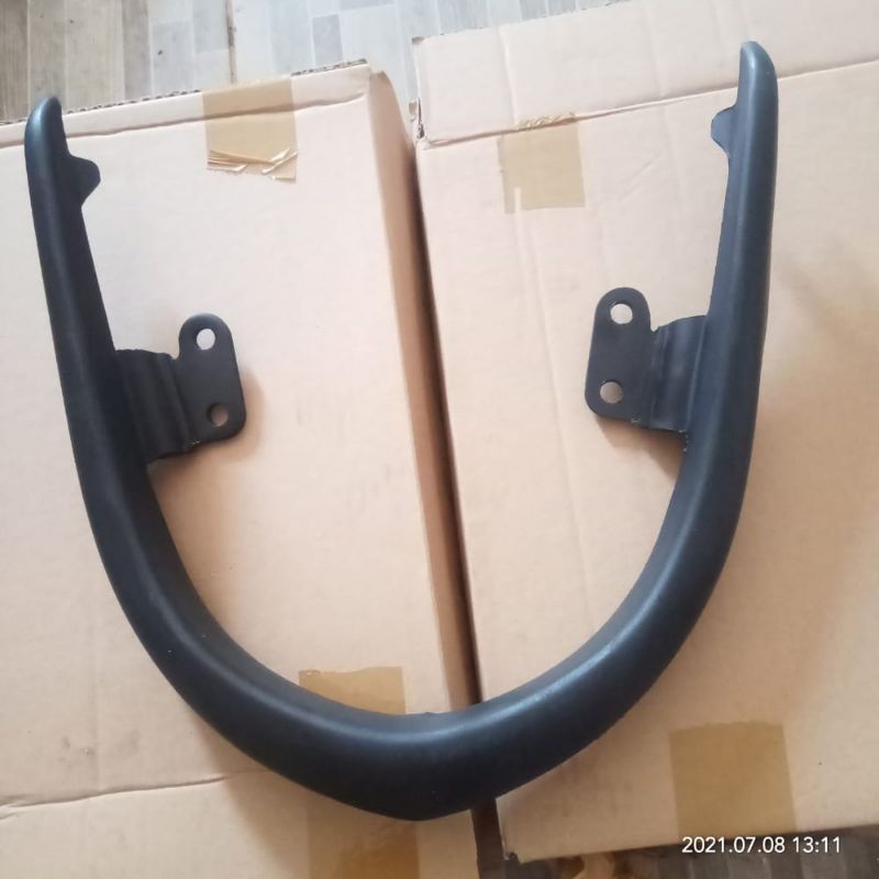 behel begel pegangan tangan belakang honda revo absolut