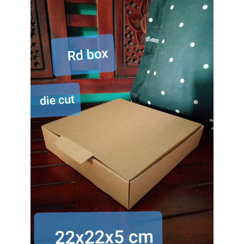 

kardus murah/karton/box pizza uk 22x22x5 cm box model pizza,box aksesories,box hampers,snack box,rot
