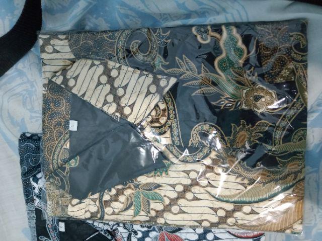 Kemeja Batik Semi Sutra Silky Premium Super Berfuring Lengan Pendek M L Xl Xxl Fashion Pria Exclusif