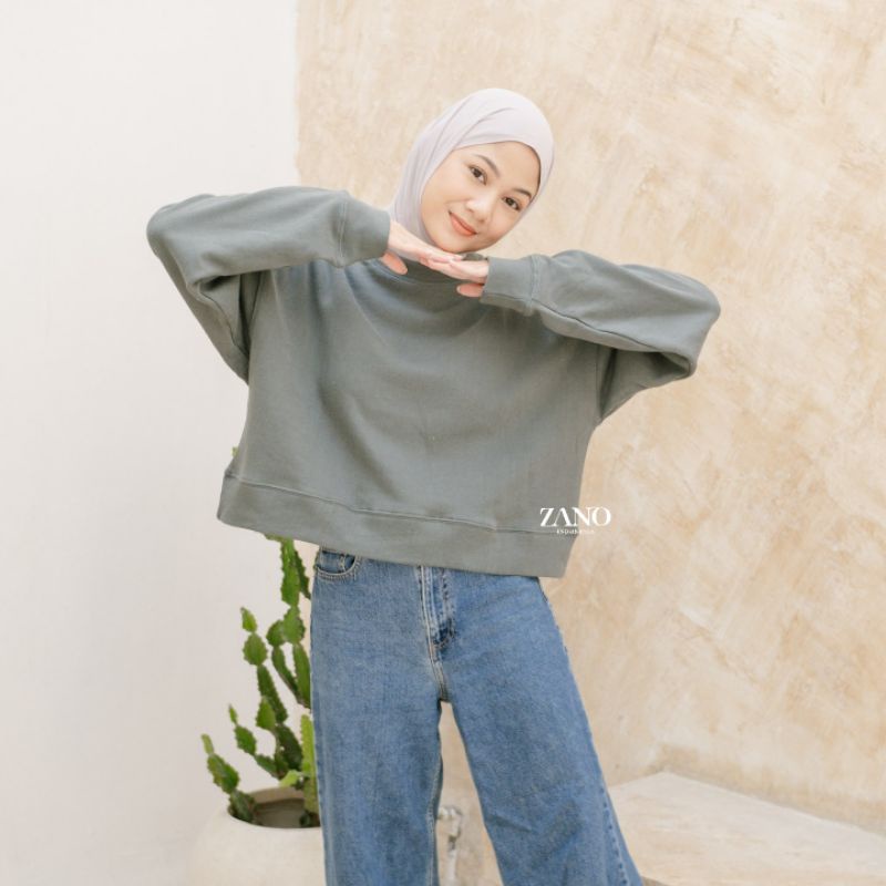 ZANO BASICS Sweater Crop Kalita