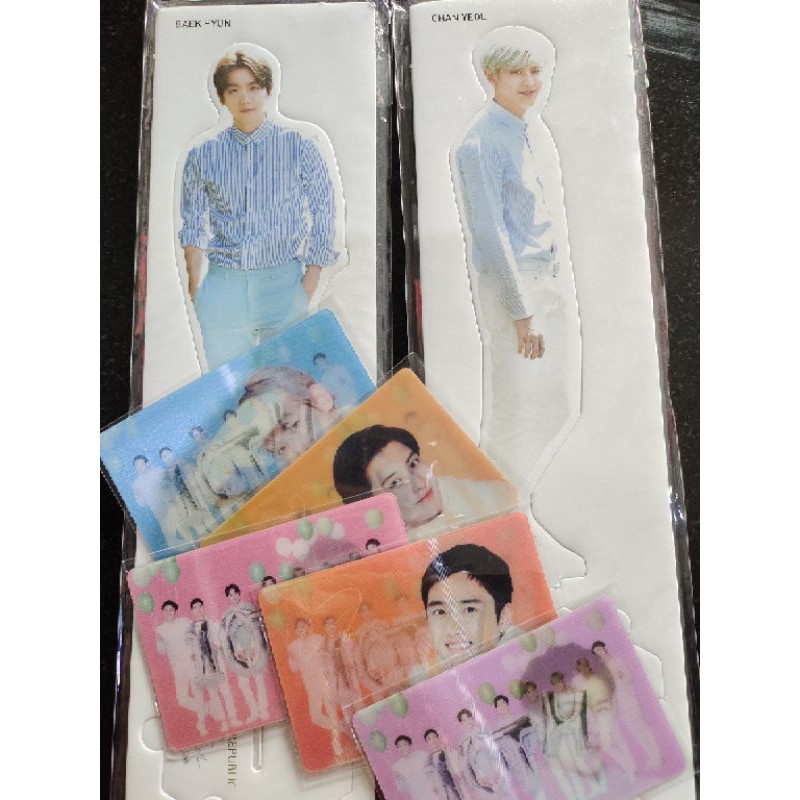 EXO x Nature Republic standee & lenticular pc