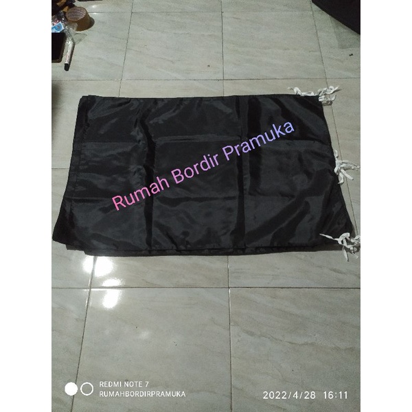 BENDERA HITAM POLOS 60X90(BIJIAN)