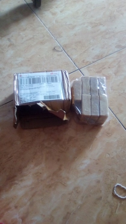 Sabun Cuci Coklat Ajaib Penghilang Noda Bandel / Sabun Cuci Bintang Mahkota ( 1 Batang)