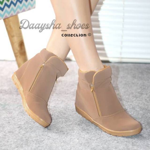 Sepatu boots wanita bsk 12