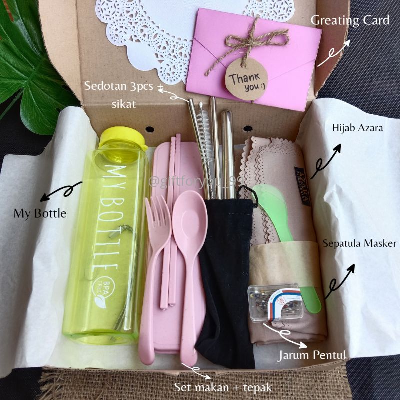 

Hampers Murah Paket Set Makan+Hijab/Hampers Ulangtahun/Hampers Wisudah/Hampers Kado nikah