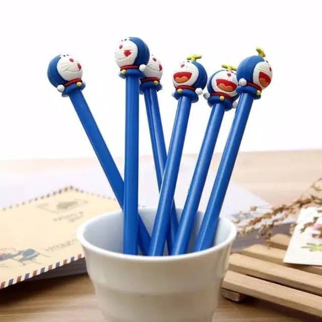 

Pen gel karakter DORAEMON 12 pcs