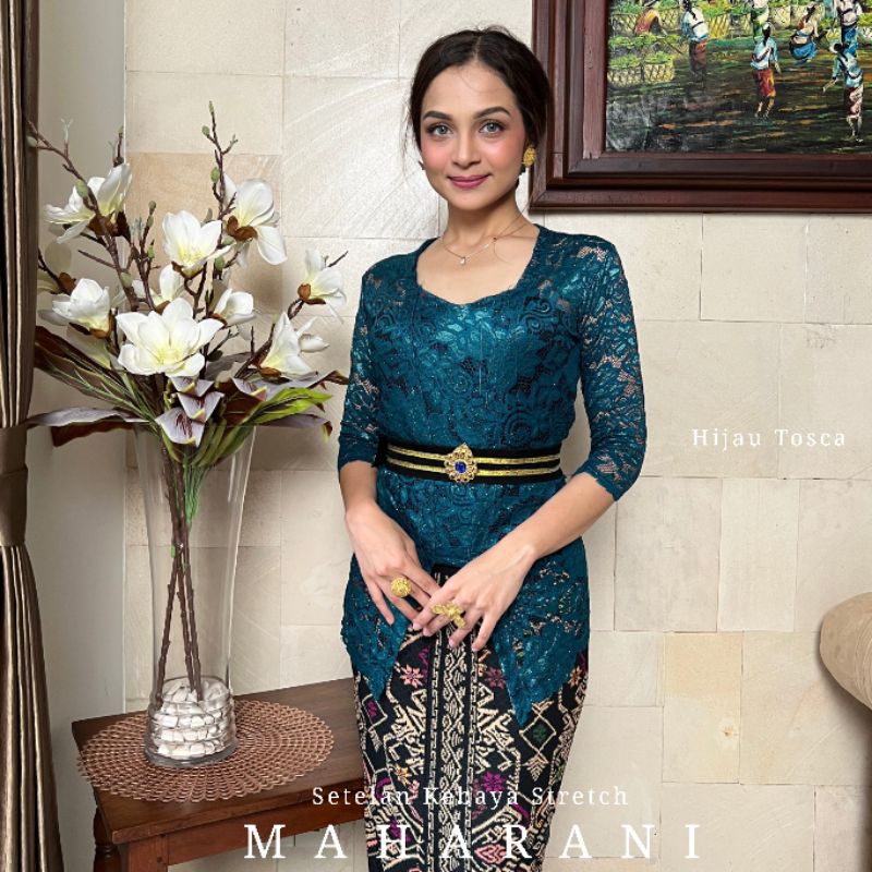 Setelan Kebaya Kutubaru Stretch Metalic Maharani