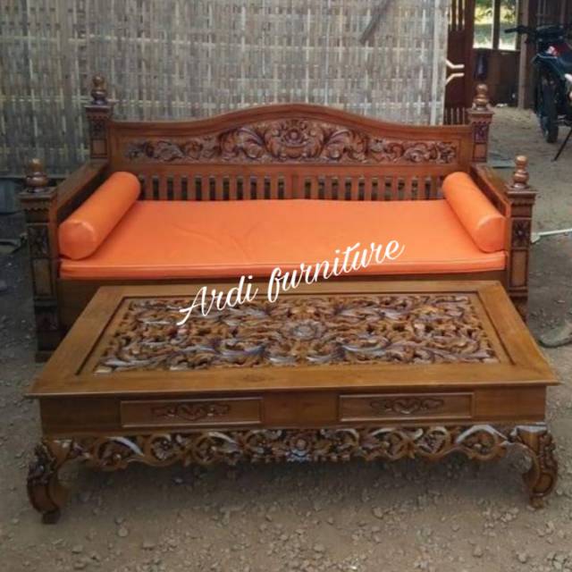 Bangku Rahwana kayu jati kursi panjang risban bale-bale matras dan meja tamu ukir jepara