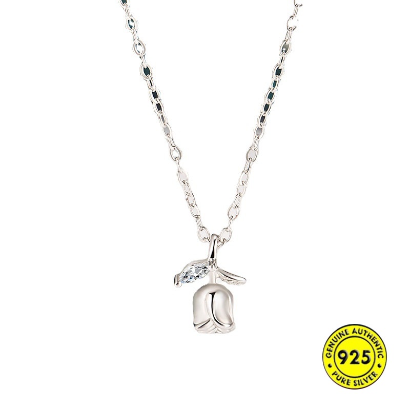 Kalung Rantai Klavikula Desain Mawar Tulip Aksen Berlian Kilau Untuk Wanita