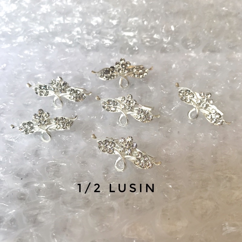 12 pcs bros dagu / 1 lusin bros dagu / bros dagu lusinan / bros dagu harga grosir / grosiran / Bahan Bros Juntai / Bahan Bros / Bros Kecil / Bros Mini / Bros Jilbab / Bros Dada / Bros Hijab-O-SILV-BUDUDA-6PCS