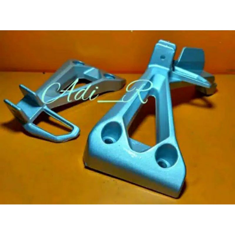 DUDUKAN STEP BLADE REVO ABSOLUTE DUDUKAN STEP BELAKANG REVO ABSOLUTE