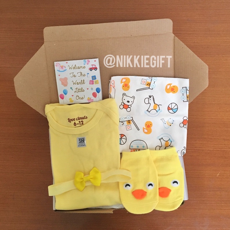 Baby Gift Jumper POLOS ABU PINK COKSU | Hampers Bayi Cowok Cewek | Hampers Newborn | Kado Lahiran-Kuning Ribbon