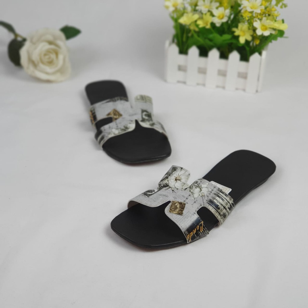Sandal Wanita / Sandal Murah / Slip Sandal Type H Motif Abstrak