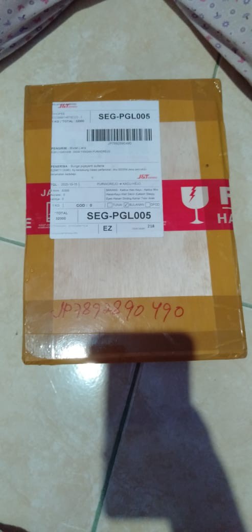 Hiasan Kayu Kelinci 18,5 X 12 Cm