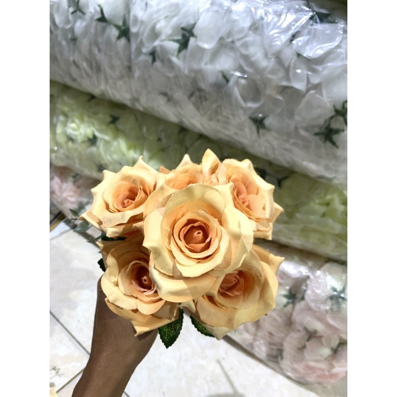 Tangkai Mawar K6 Bludru Import/Bunga Mawar/Artificial/Bunga Palsu/Hiasan/Dekorasi-ORANGE TUA