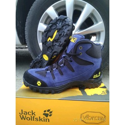 Sepatu gunung JWS Jack Wolfskin kulit asli sol Vibram