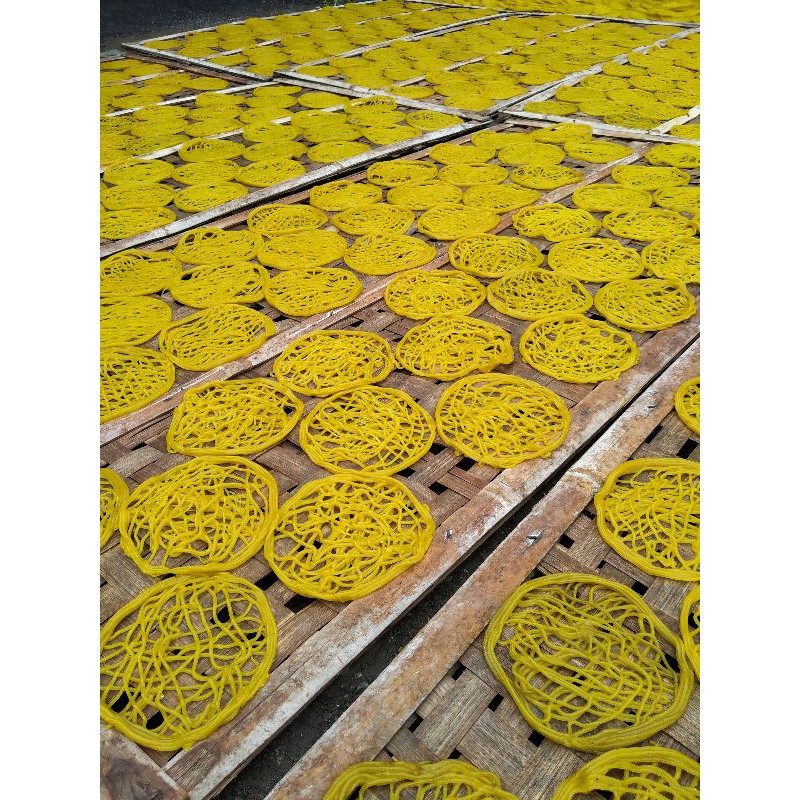 

Kerupuk mi kuning RENYAH 500gr