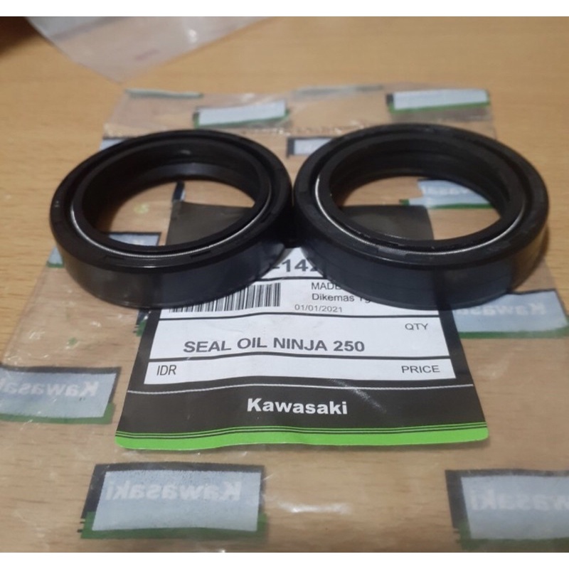 SIL SEAL SHOCK DEPAN KAWASAKI NINJA 250 / THUNDER 250 SEPASANG