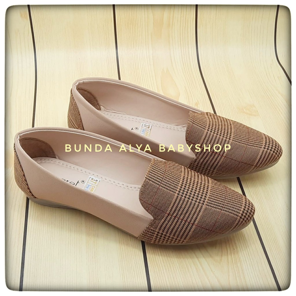 Sepatu Wanita Slipon Flatshoes CABARET Premium COKLAT Size 37 - 40  - Sepatu Sepatu Flatshoes Motif Tartan