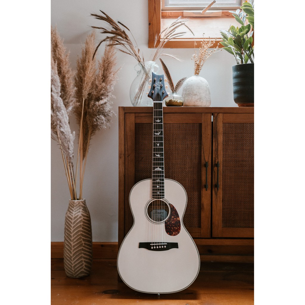 PRS SE P20E ANTIQUE WHITE PARLOR ACOUSTIC ELECTRIC GUITAR LIMITED EDITION