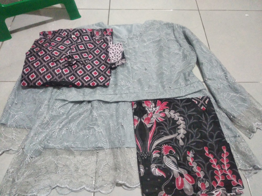 Maura Couple - Sania Ruffle Batik Couple Ori Ndoro Jowi Dnt Garansi Termurah Shopee -couple Arismaya