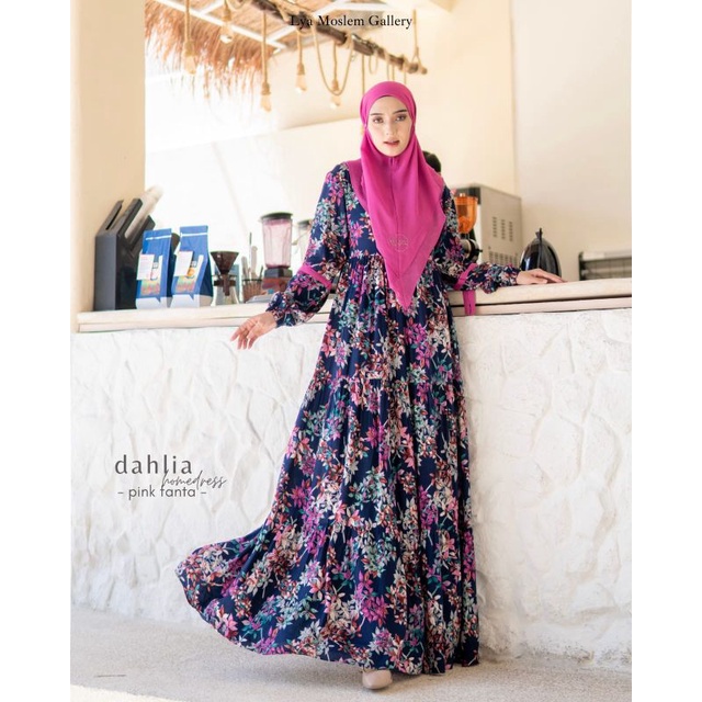 Dahlia set* by Lya Moslem Gallery