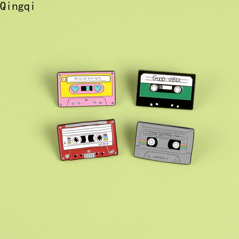 Bros Pin Enamel Bentuk Gramophone Gaya Retro Untuk Hadiah