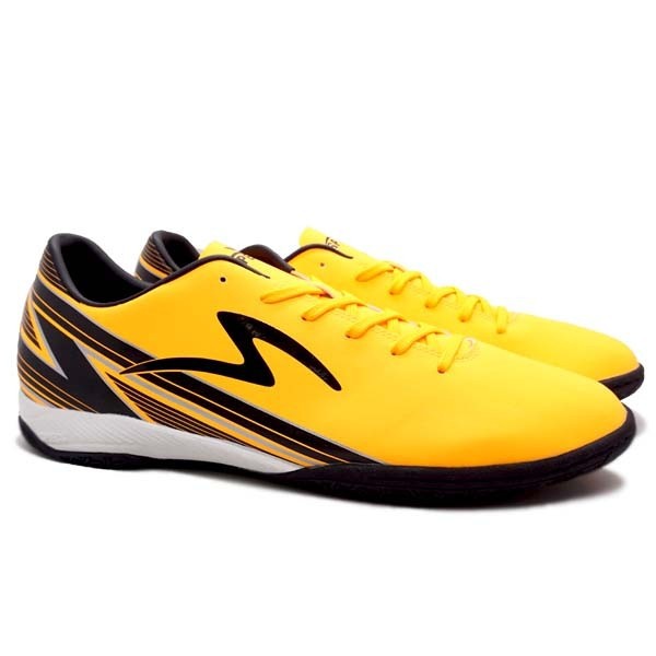 NEW ARRIVAL SPECS ACCELERATOR LIGHTSPEED IN 2020 ORANGE POP SEPATU FUTSAL SEPATU OLAHRAGA