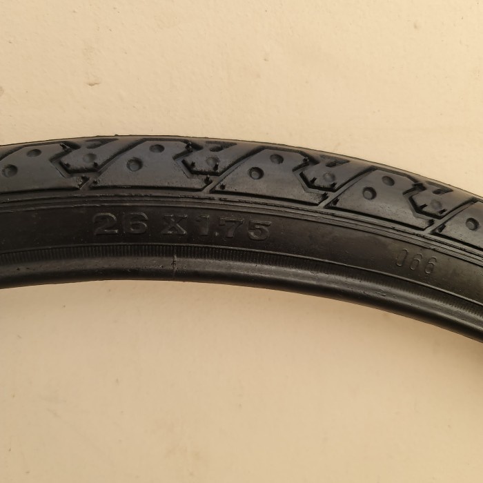 Ban Luar / Tyre Sepeda 26 x 1.75 Bear Motif Halus