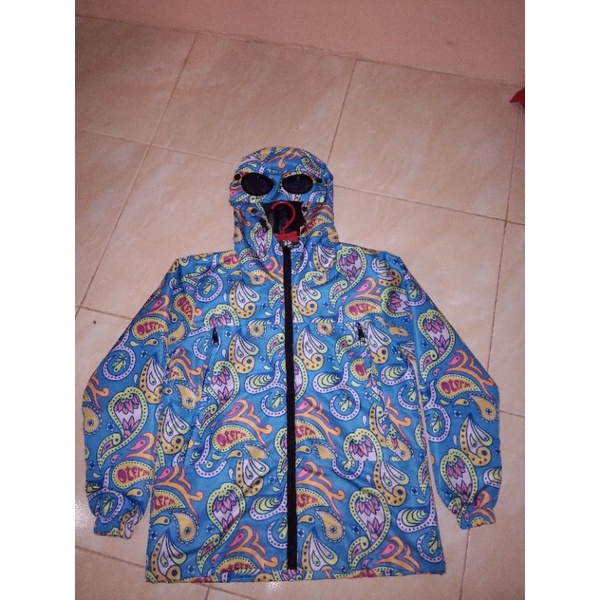 jaket outfirm paisley
