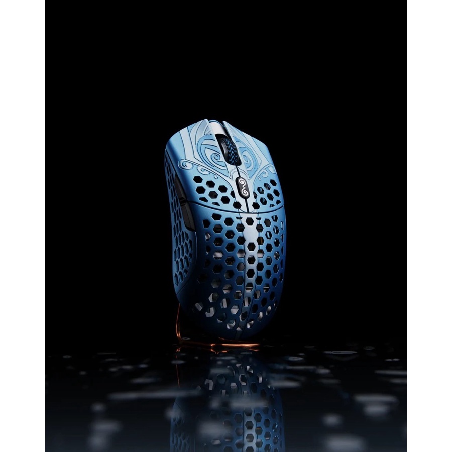 Finalmouse Starlight 12 Posseidon Lightweight Wireless Gaming Mouse