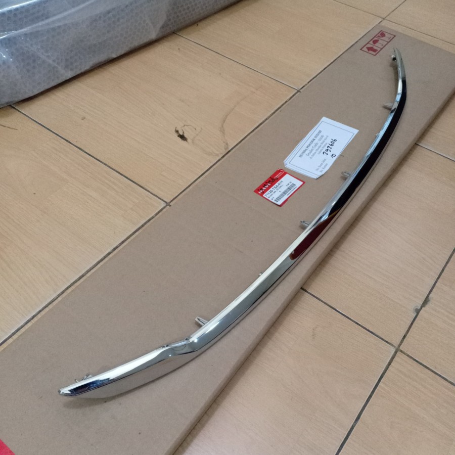 List Chrome Grill Bawah BRV Facelift 2019 Up