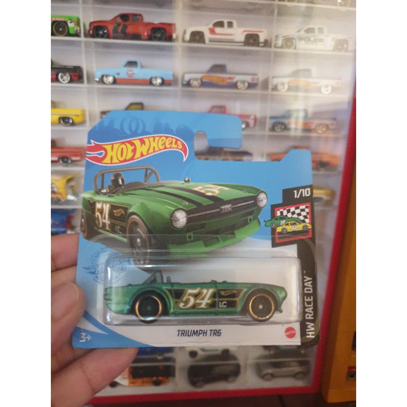HOT WHEELS TRIUMPH TR6