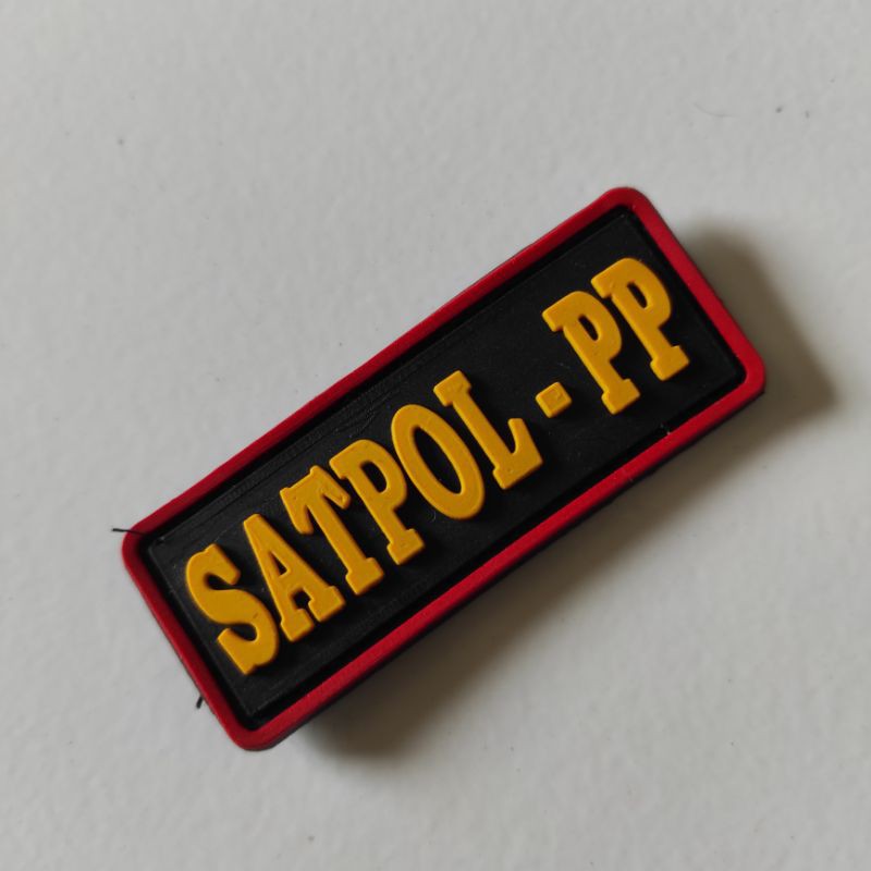 PATCH RUBBER TULISAN SATPOL PP KECIL 6,5X2,5/TEMPELAN EMBLEM KARET VELCRO POL PP