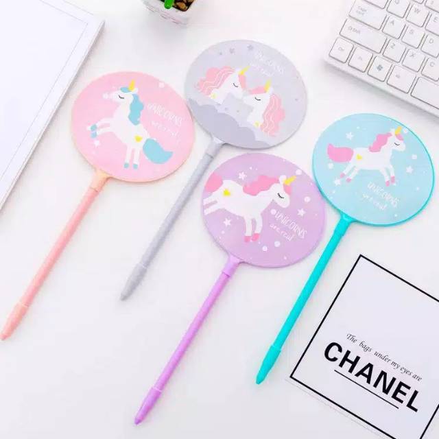 

PENA KIPAS UNICORN / PENA LUCU / PULPEN KIPAS UNICORN / PULPEN KARAKTER KUDA PONI
