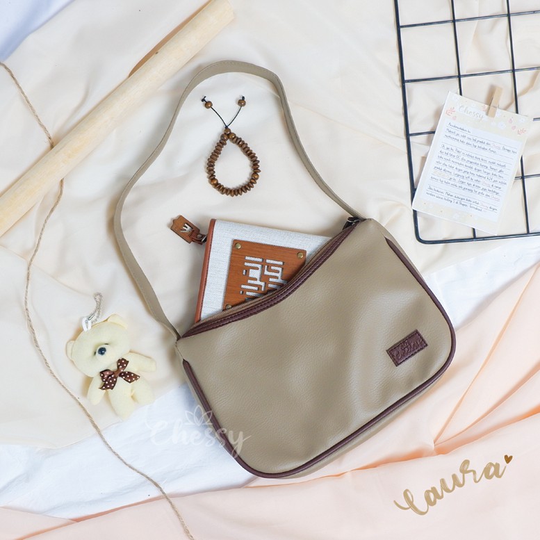 Tas Kulit Sintetis Shoulder Bag Laura By Chessy