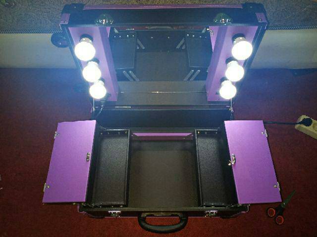 Beautycase/Koper Make Up 53cm 6 Lampu Non Kaki