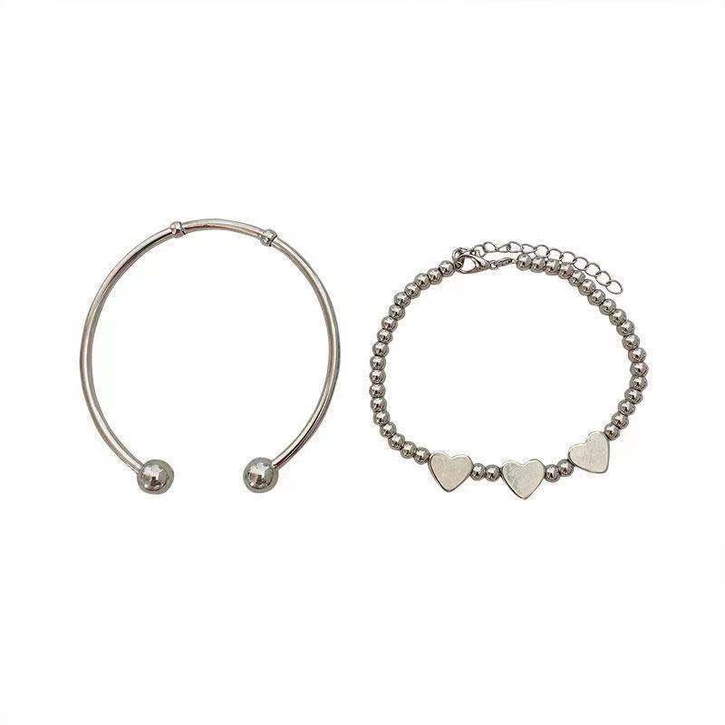 IFYOU 2pcs / set Gelang Model Terbuka Aksen Manik-Manik Hati Gaya Korea Untuk Wanita