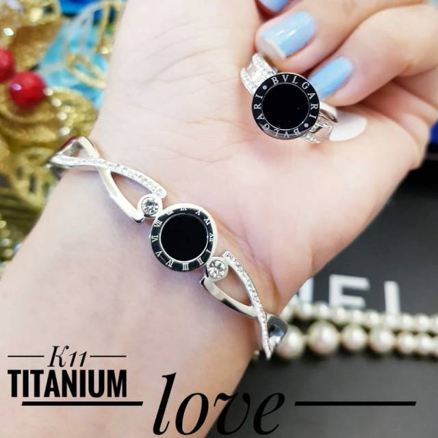 Set Titanium Gelang dan Cincin