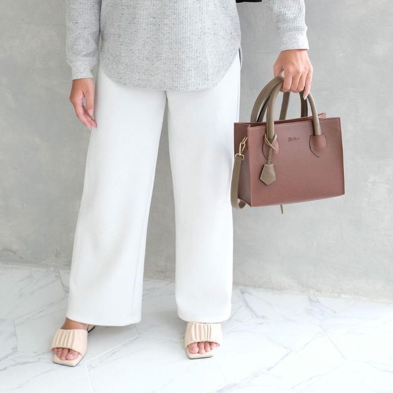 Flicka bag kode S 24 Brown