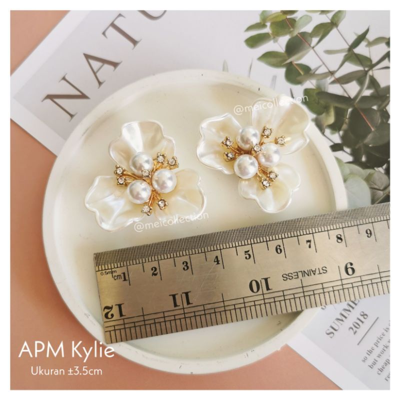 payet rangkai bunga mutiara APM Kylie