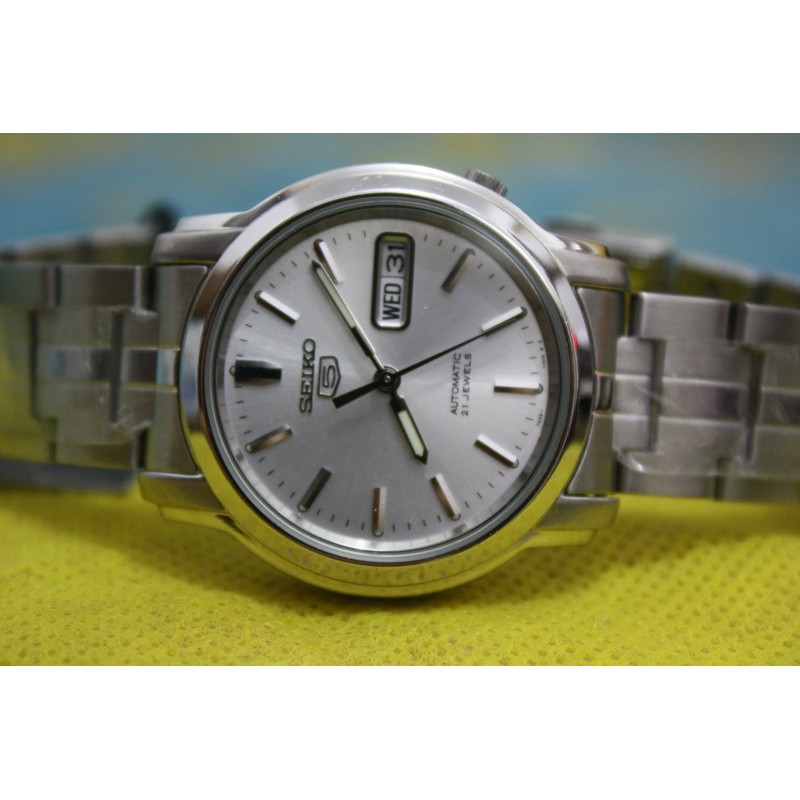 Seiko 5 SNKK65K1 Automatic Silver Dial - Jam Tangan Pria SNKK65