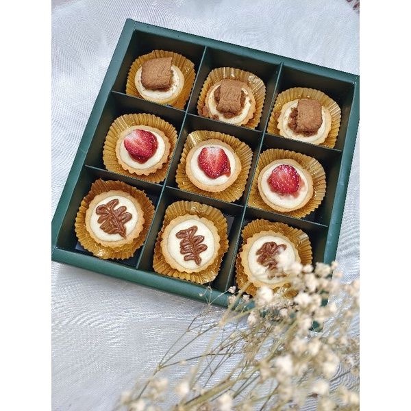 

HAMPERS LEBARAN MINI CHEESE TART