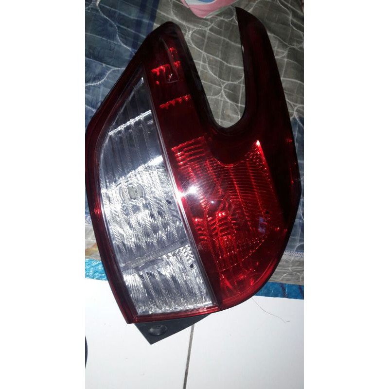 stoplamp yaris 2015