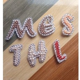 bros huruf mutiara A-Z / bros bahu mutiara