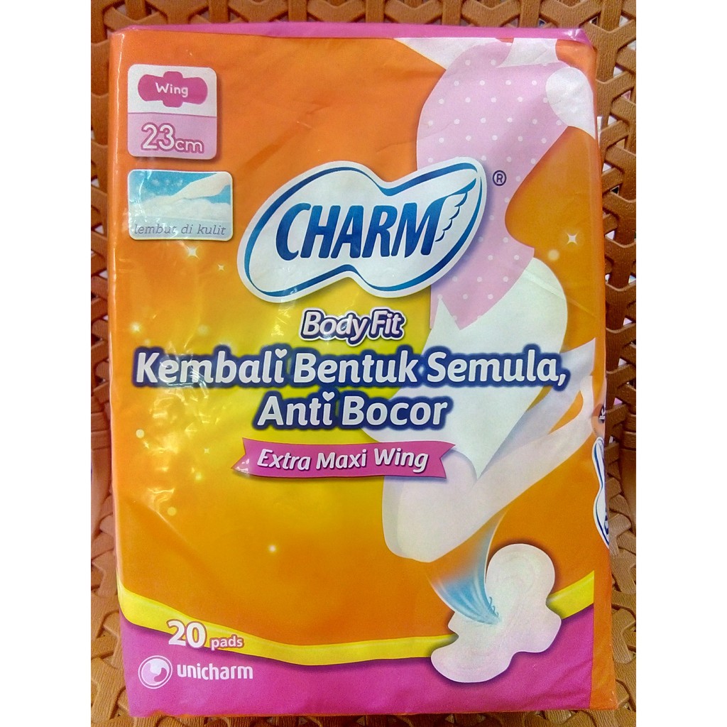 Charm Pembalut Extra Maxi Wing 20'S
