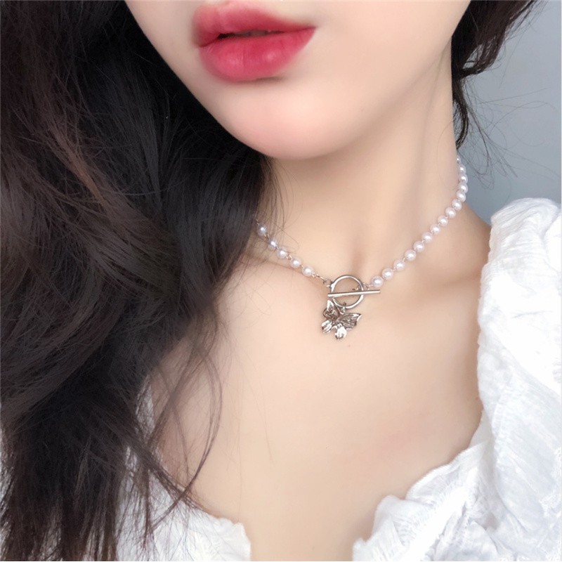 [ACKER] Korea Dongdaemun Wanita Mutiara Kalung Kupu-kupu Super Peri Temperamen Liar Kalung